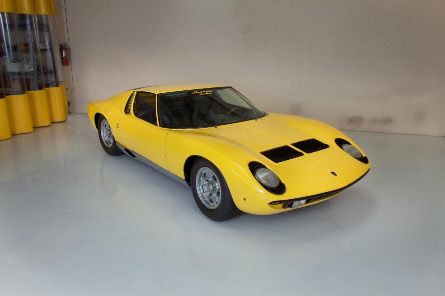  Lamborghini Miura P400 1967 года  (фото 6 из 13)